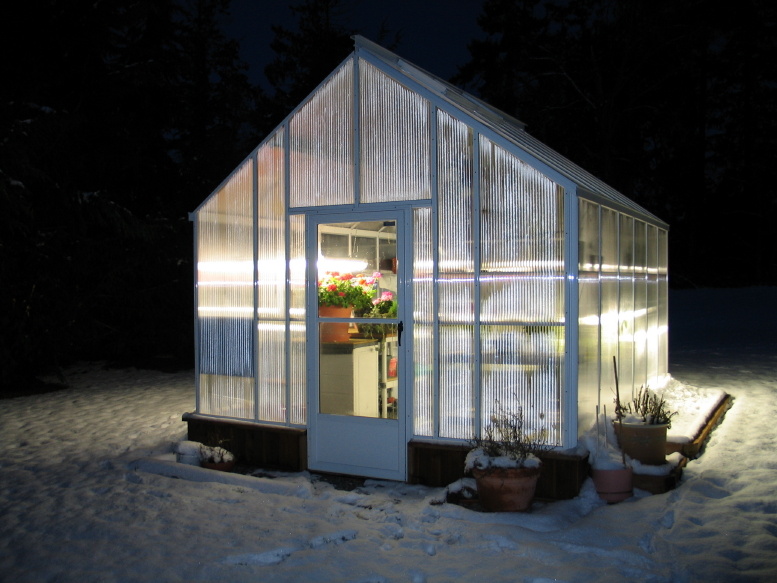Cape Cod Greenhouse 10x12