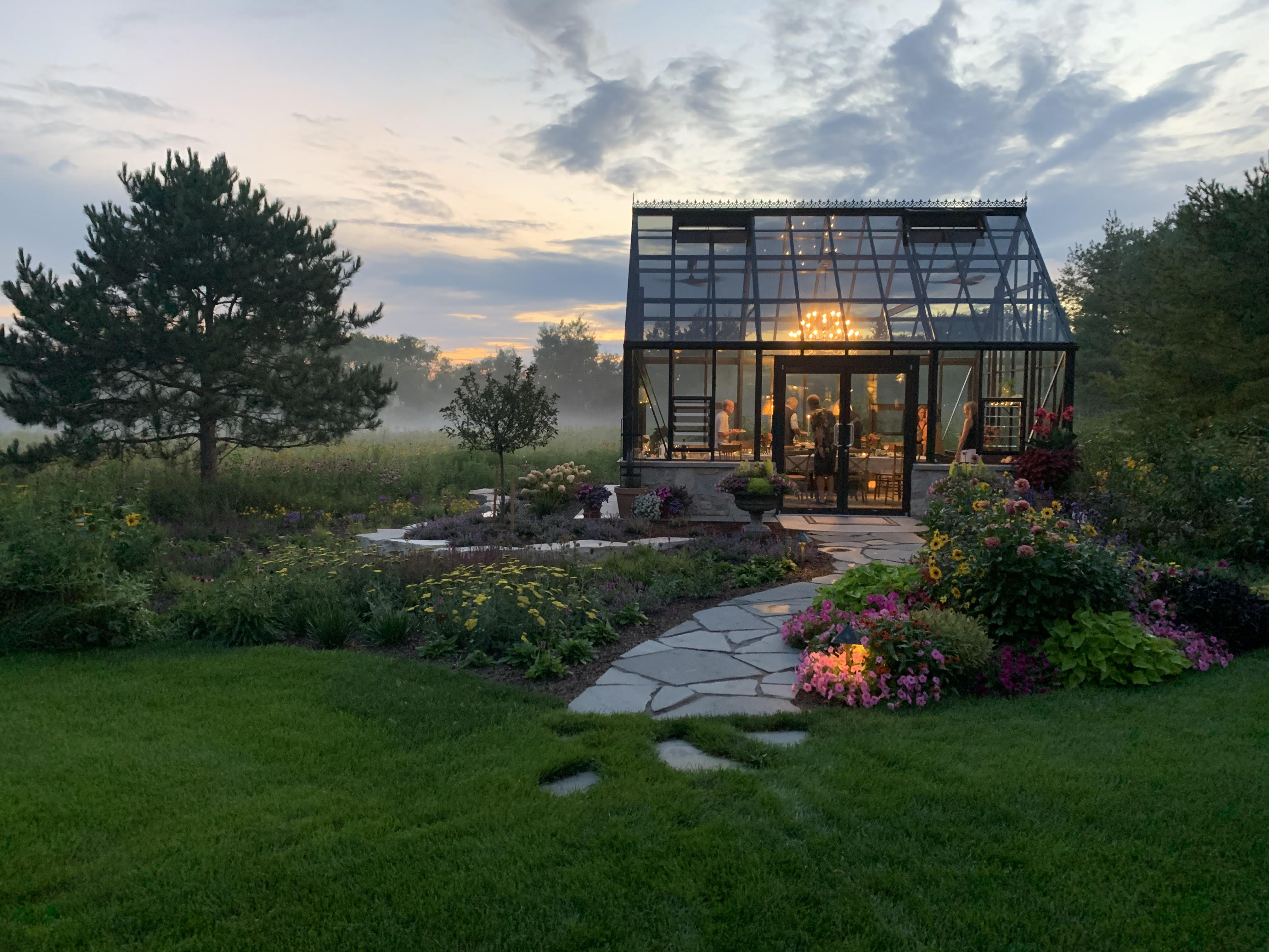 Wisconsin Greenhouse Young CC1420SG6T-1